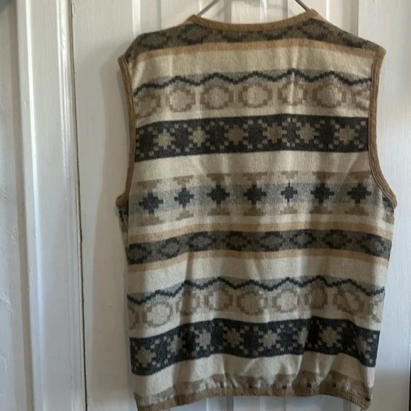 Top - Picture 10 of 14